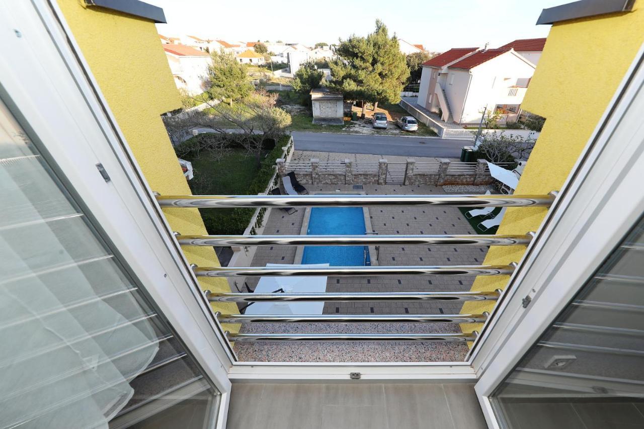 Apartments Oliva Vrsi Εξωτερικό φωτογραφία