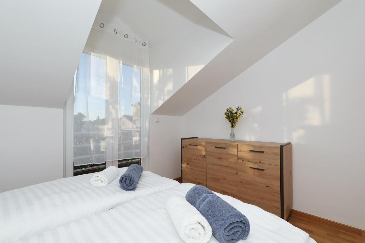 Apartments Oliva Vrsi Εξωτερικό φωτογραφία