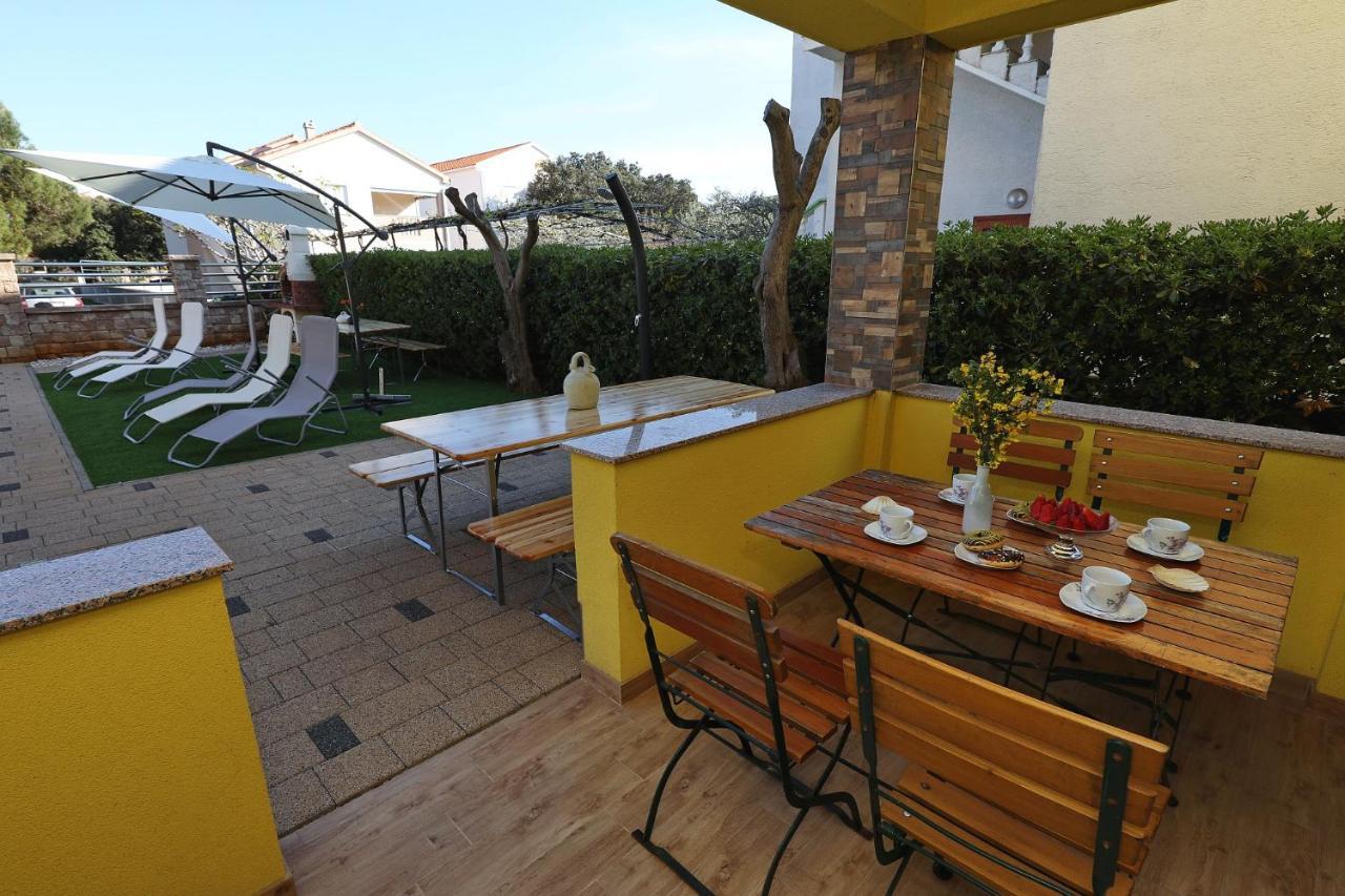 Apartments Oliva Vrsi Εξωτερικό φωτογραφία