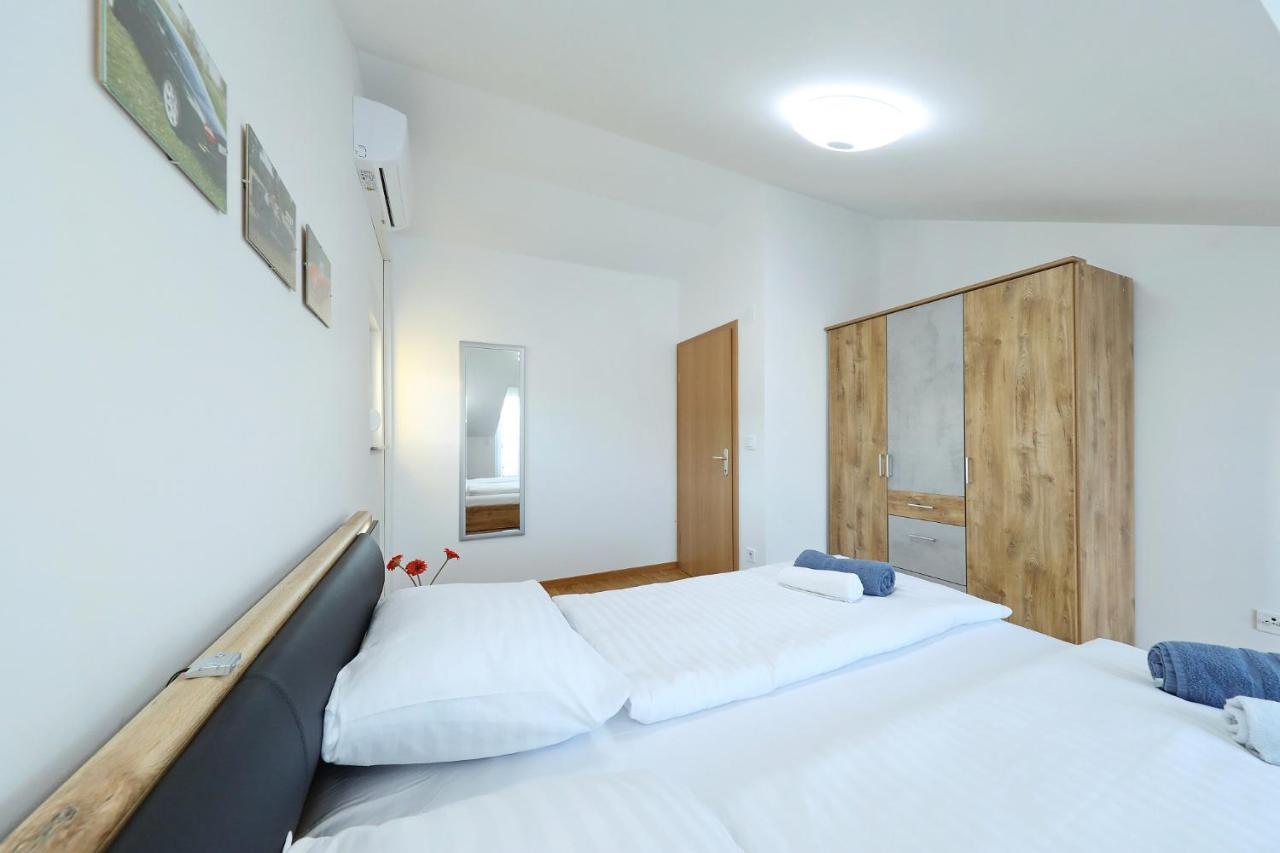 Apartments Oliva Vrsi Εξωτερικό φωτογραφία