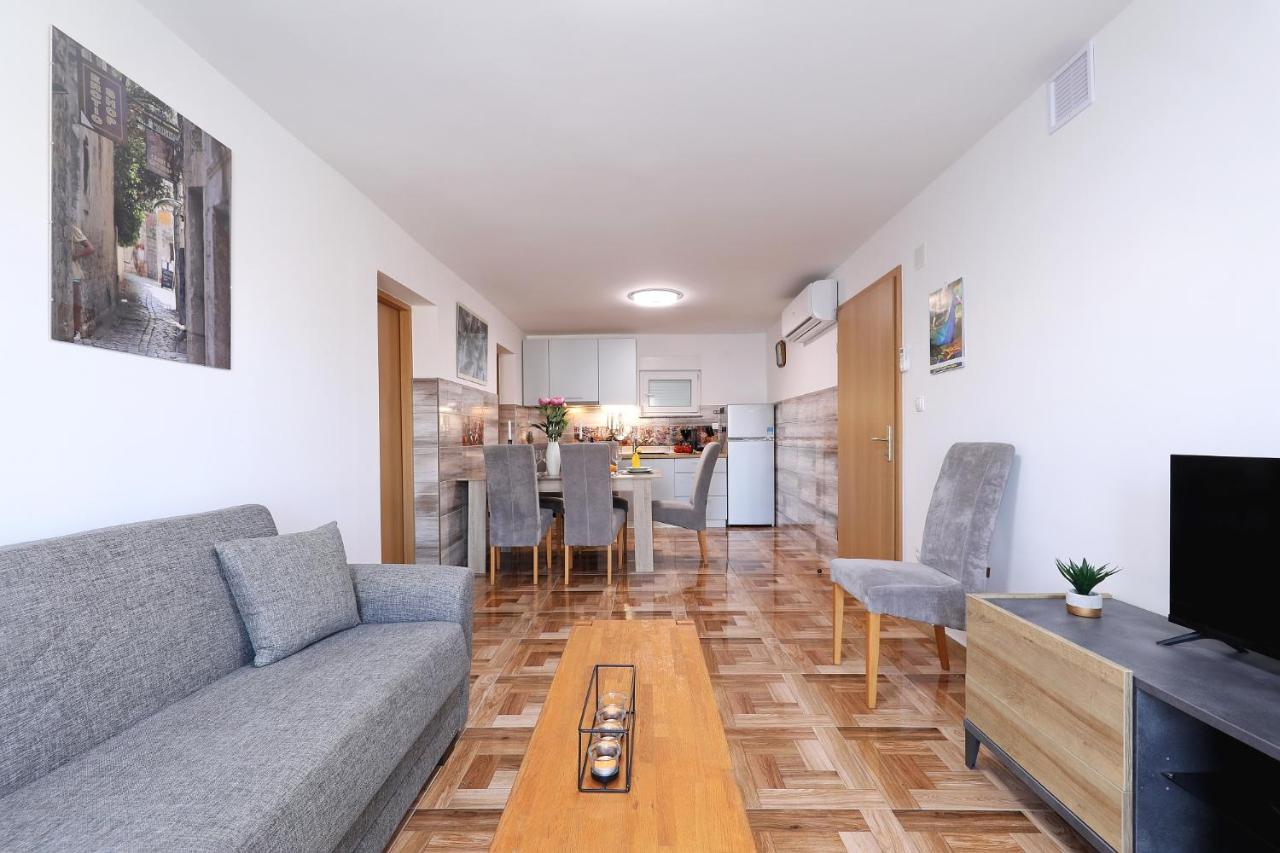 Apartments Oliva Vrsi Εξωτερικό φωτογραφία