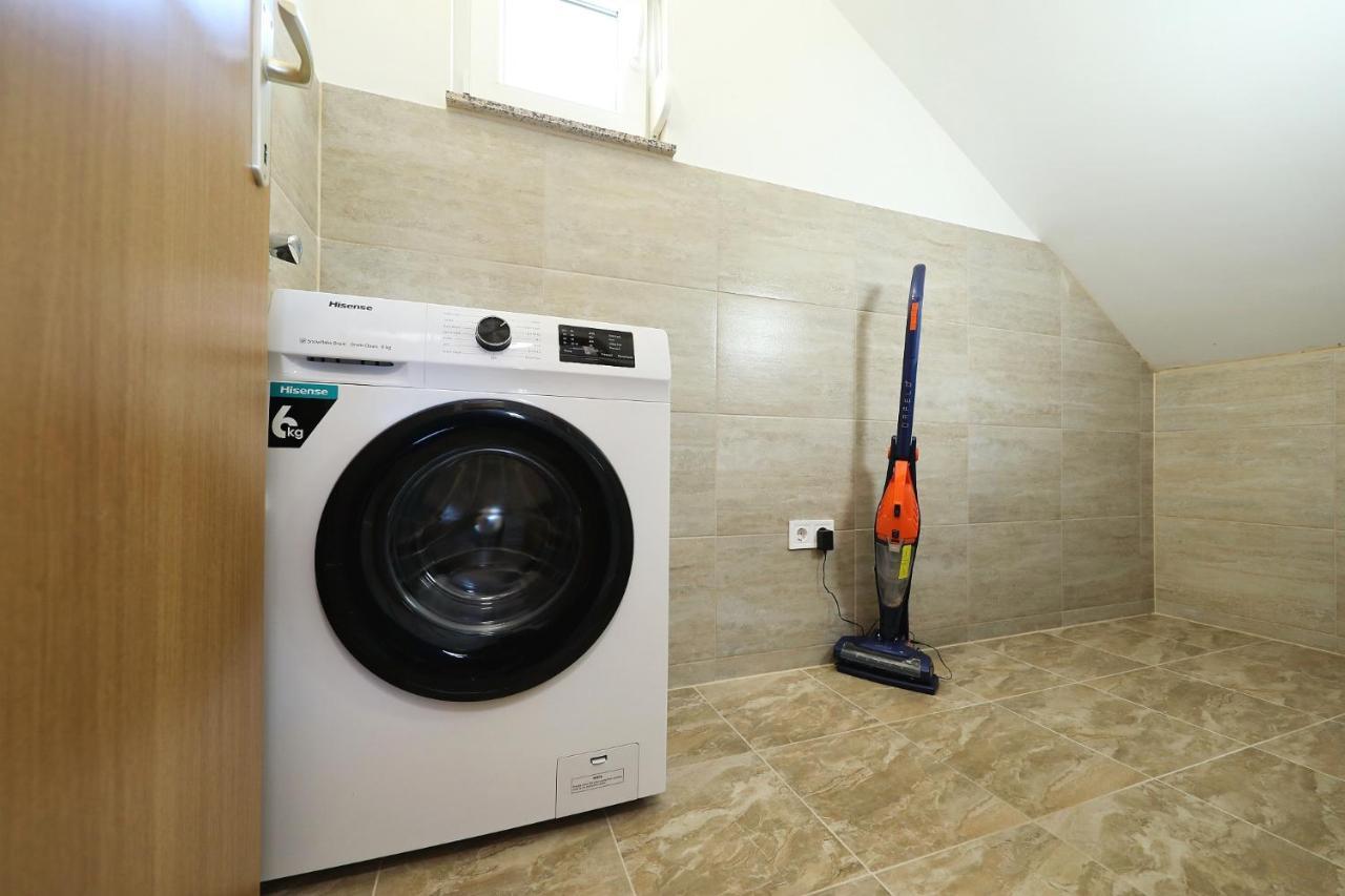 Apartments Oliva Vrsi Εξωτερικό φωτογραφία