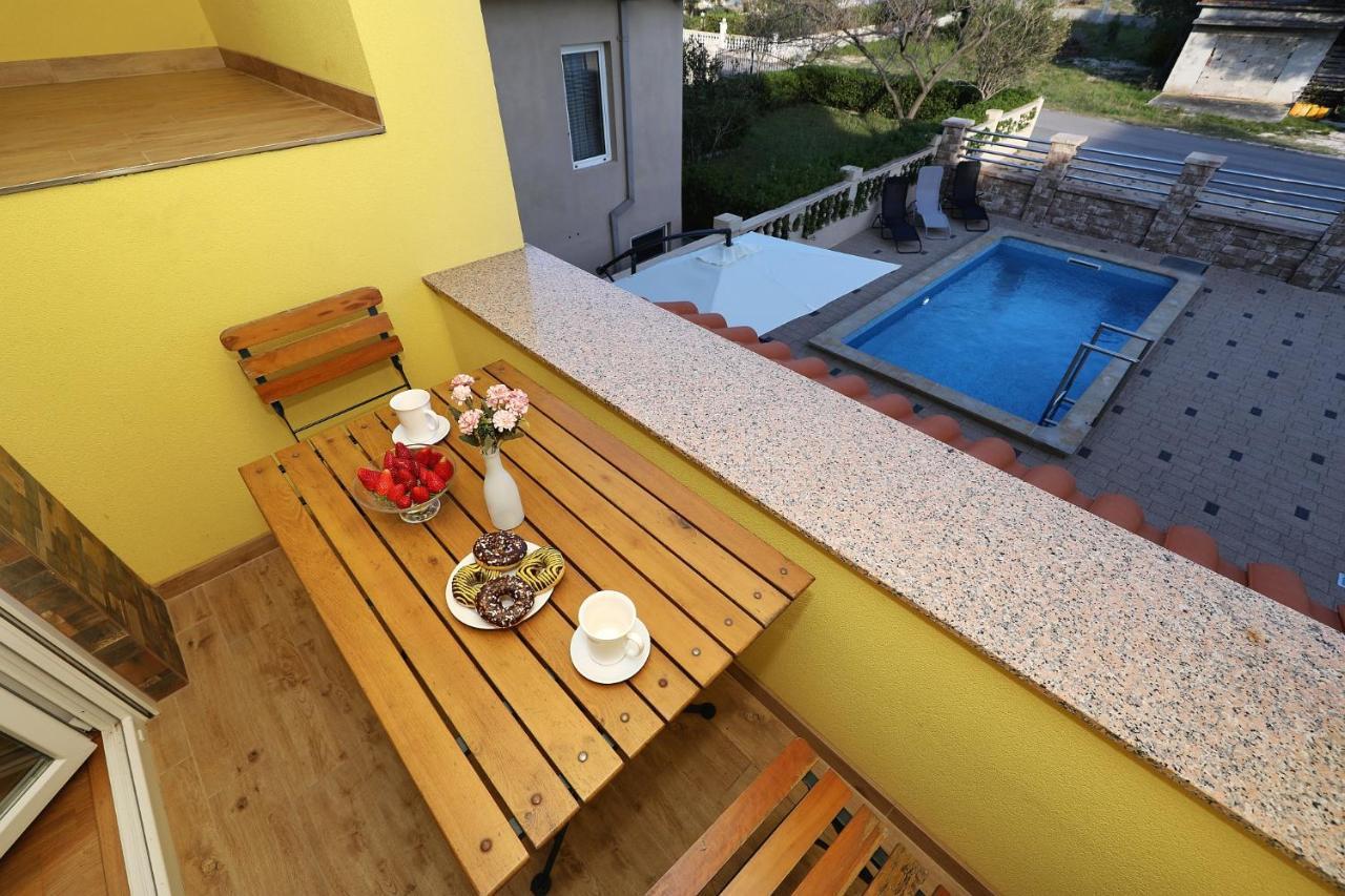 Apartments Oliva Vrsi Εξωτερικό φωτογραφία