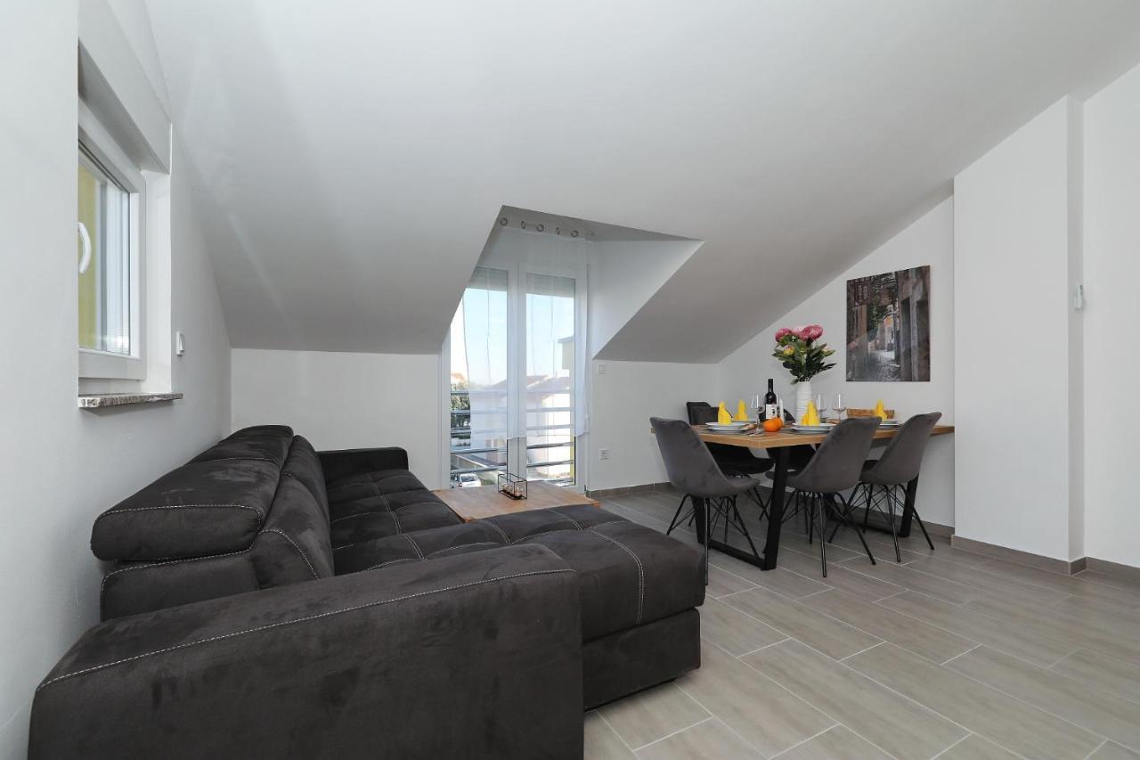 Apartments Oliva Vrsi Εξωτερικό φωτογραφία