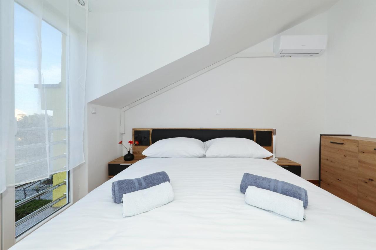 Apartments Oliva Vrsi Εξωτερικό φωτογραφία